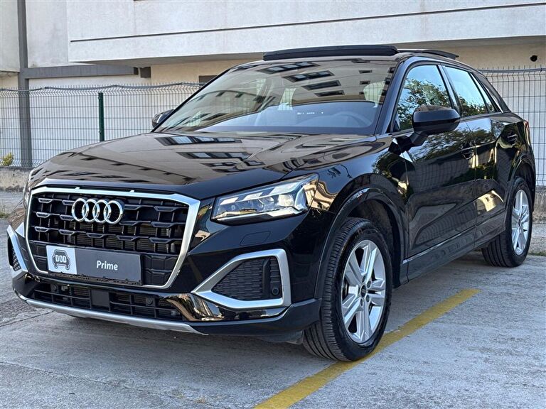 AUDI Q2
