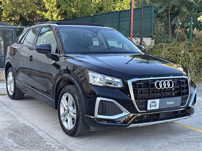 AUDI Q2