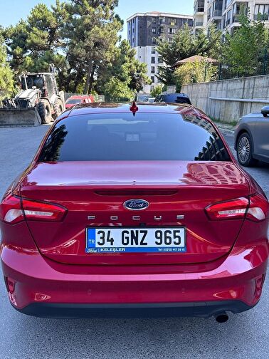 FORD FOCUS