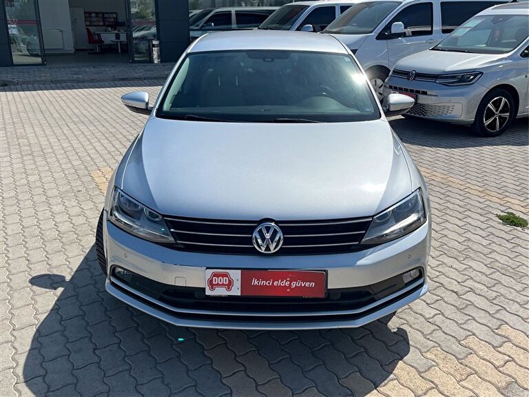 VOLKSWAGEN JETTA