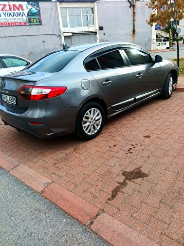 RENAULT FLUENCE