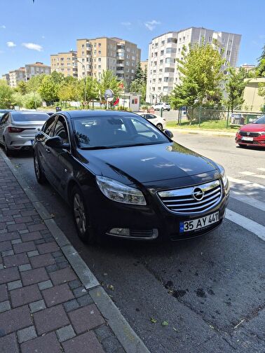 OPEL INSIGNIA