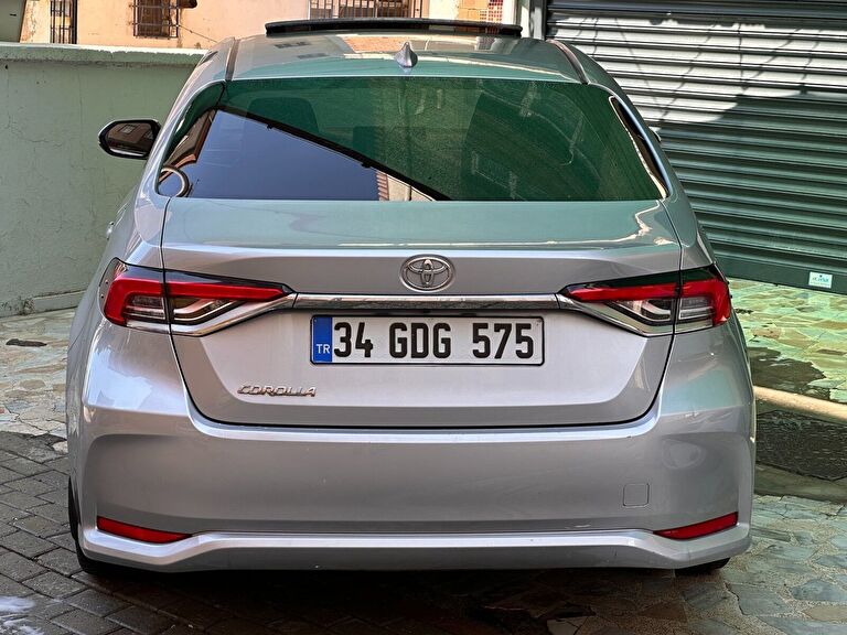 TOYOTA COROLLA