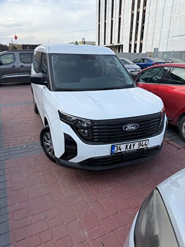 FORD TOURNEO COURIER
