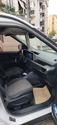 FORD TOURNEO COURIER