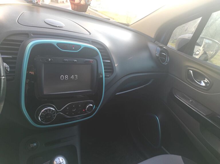 RENAULT CAPTUR