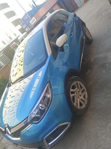 RENAULT CAPTUR