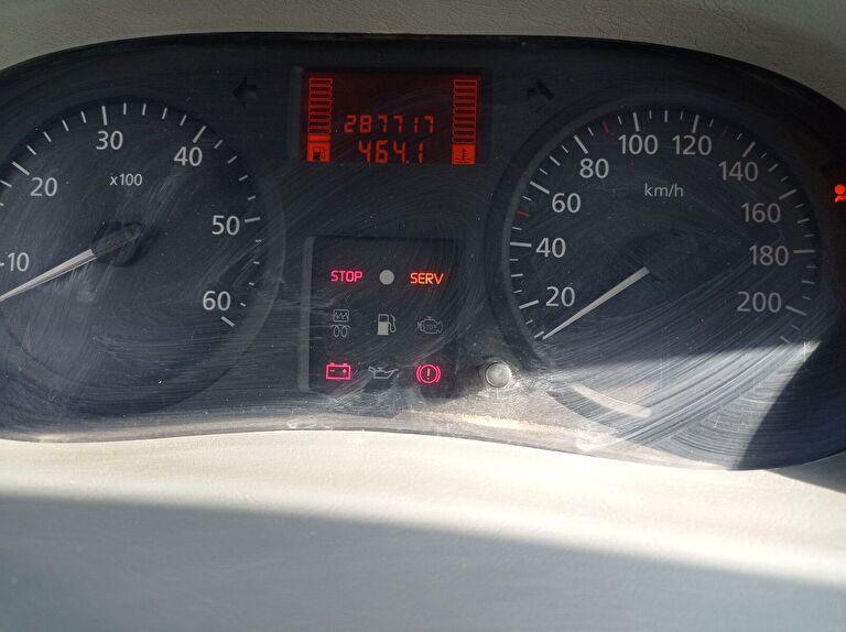 RENAULT TRAFIC