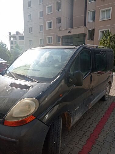 RENAULT TRAFIC