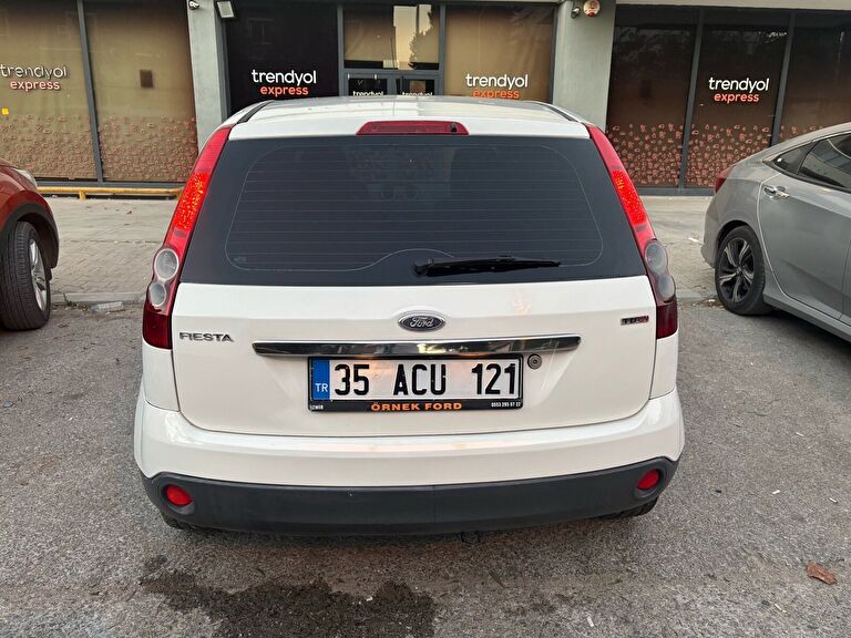 FORD FIESTA