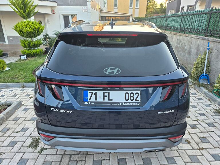HYUNDAI TUCSON