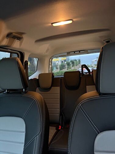 FORD TOURNEO COURIER