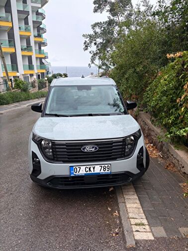 FORD TOURNEO COURIER
