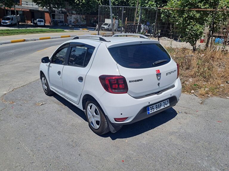 DACIA SANDERO