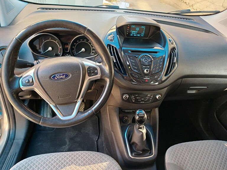 FORD TOURNEO COURIER