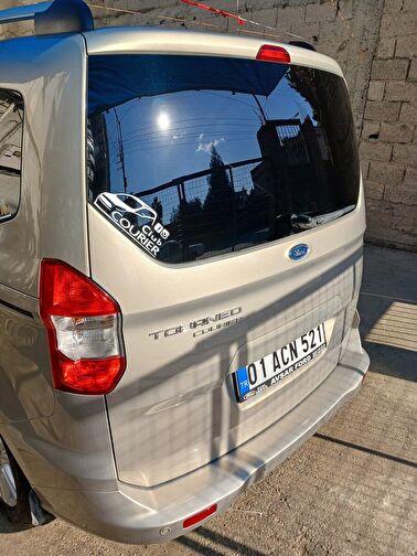 FORD TOURNEO COURIER