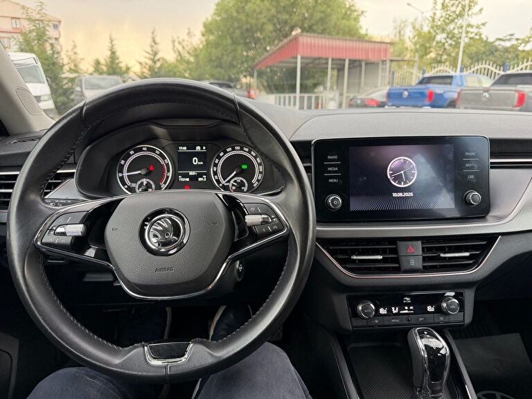 SKODA SCALA