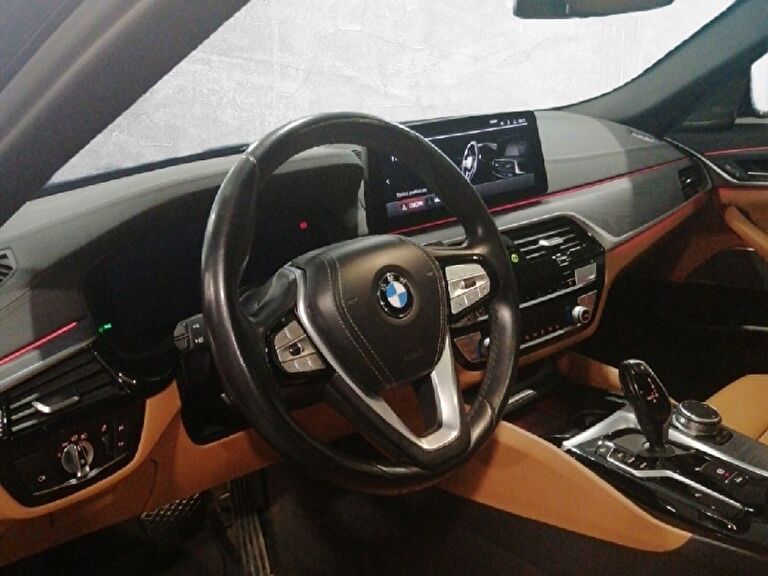 BMW 5 SERISI