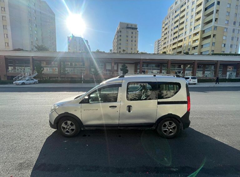 DACIA DOKKER