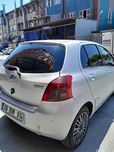 TOYOTA YARIS