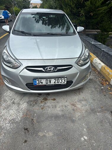 HYUNDAI ACCENT BLUE