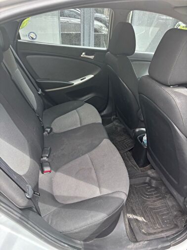 HYUNDAI ACCENT BLUE