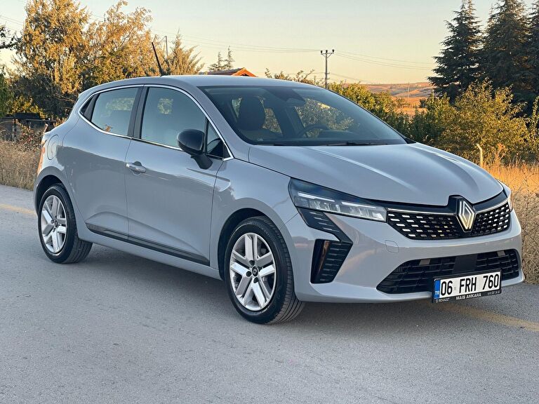 RENAULT CLIO