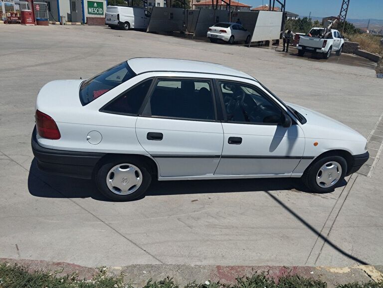 OPEL ASTRA