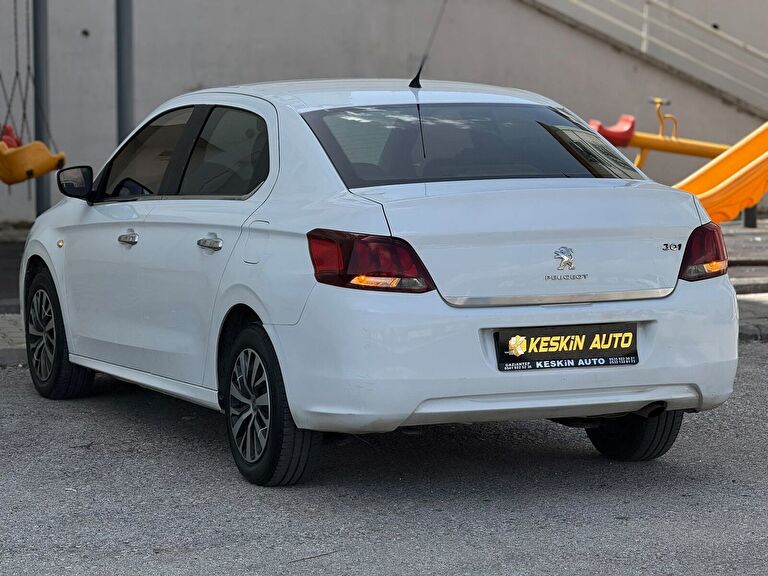 PEUGEOT 301