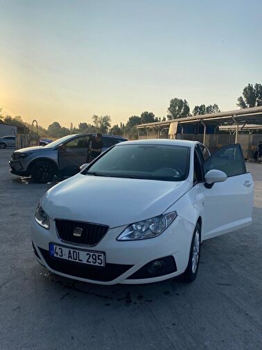 SEAT IBIZA