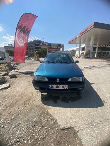 RENAULT 19