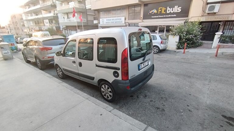 RENAULT KANGOO