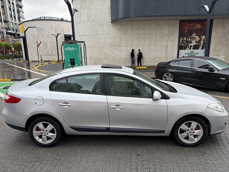 RENAULT FLUENCE