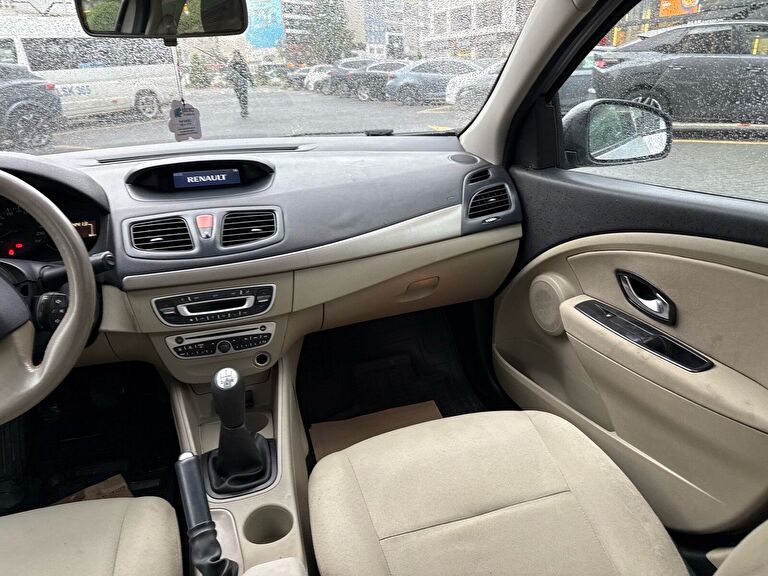 RENAULT FLUENCE