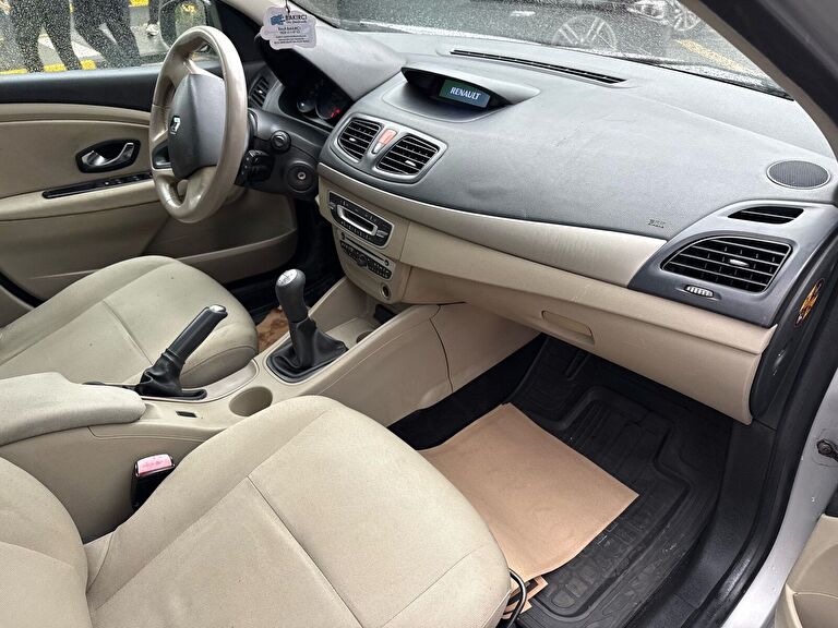 RENAULT FLUENCE