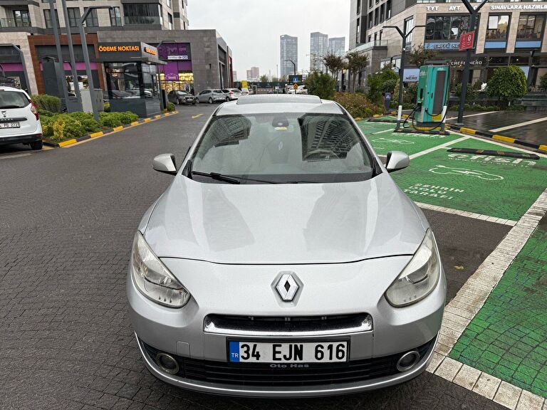 RENAULT FLUENCE
