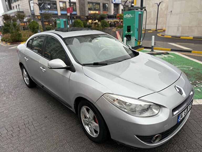 RENAULT FLUENCE