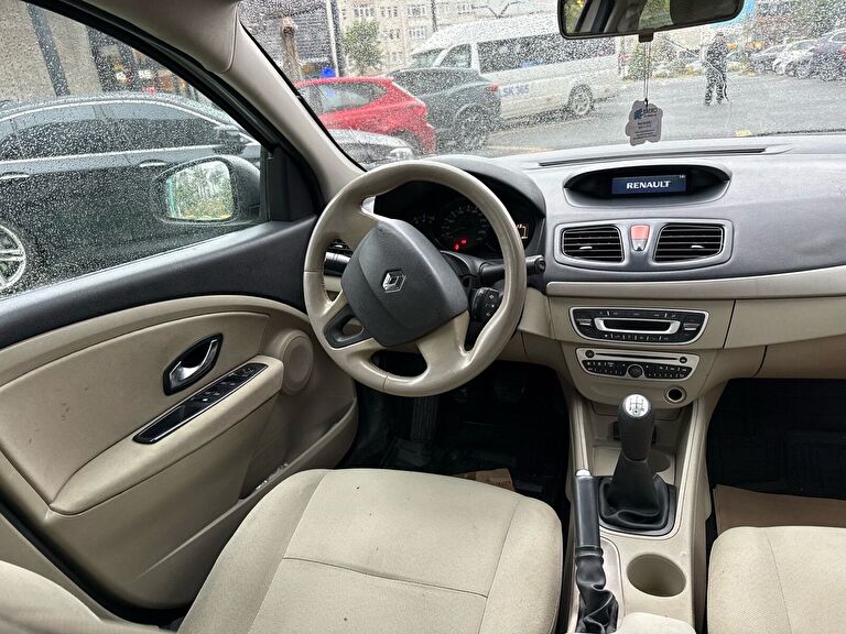 RENAULT FLUENCE