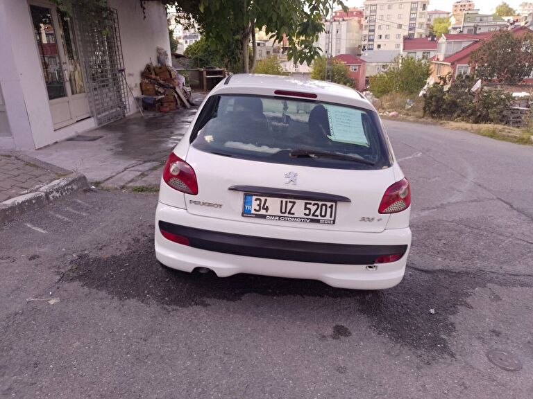 PEUGEOT 206 +