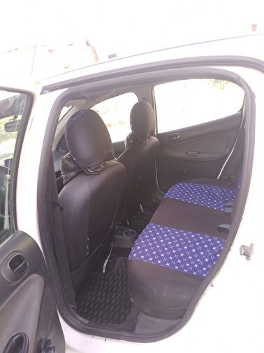 PEUGEOT 206 +