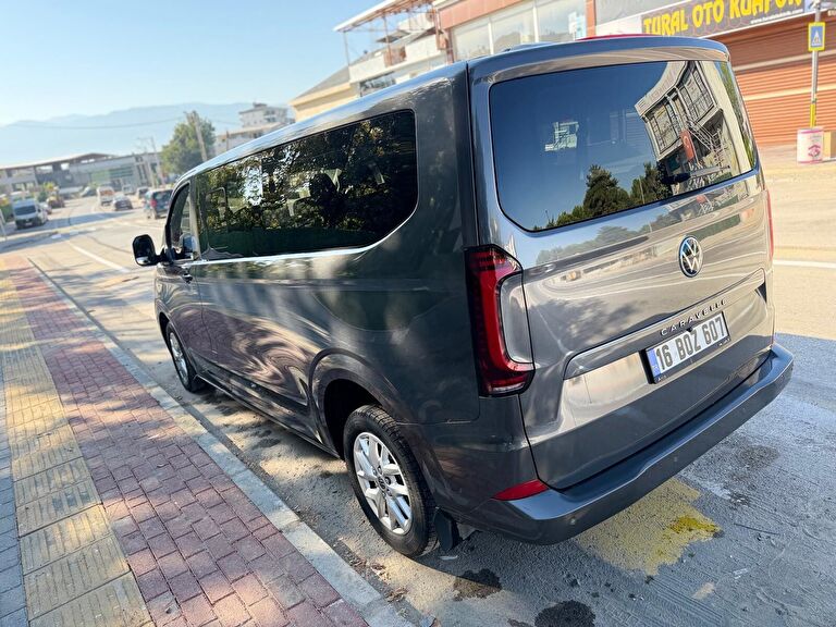 VOLKSWAGEN CARAVELLE