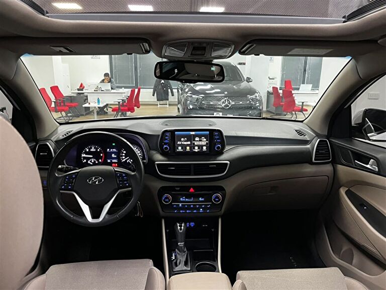 HYUNDAI TUCSON