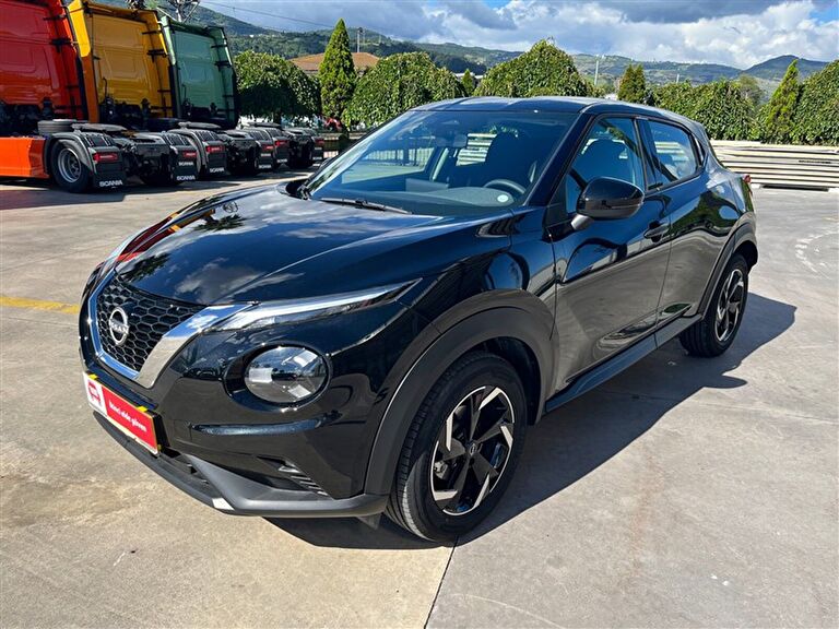 NISSAN JUKE