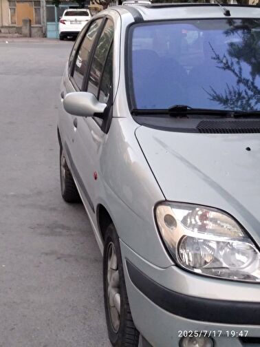 RENAULT SCENIC