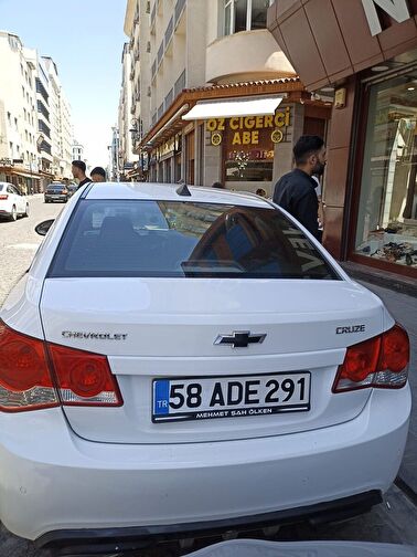 CHEVROLET CRUZE