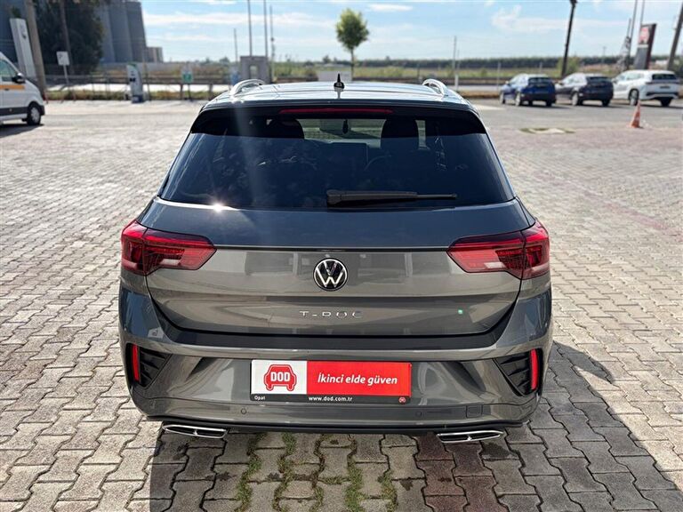 VOLKSWAGEN T-ROC