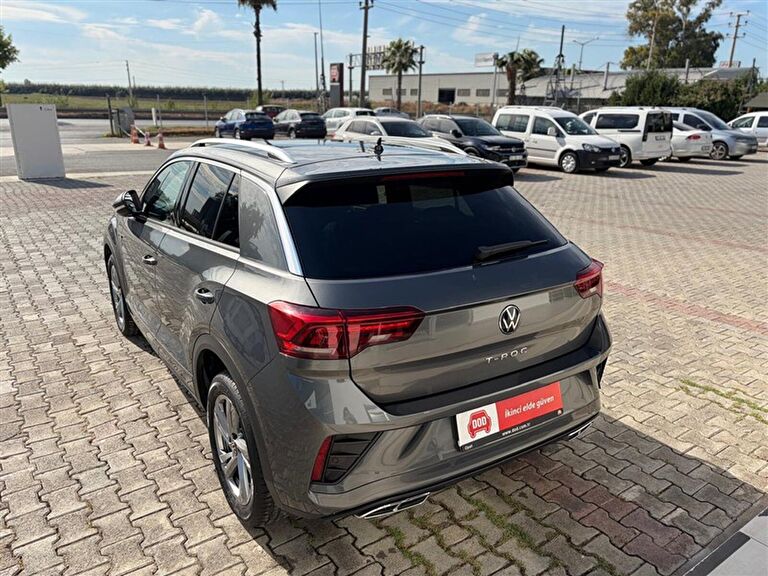 VOLKSWAGEN T-ROC