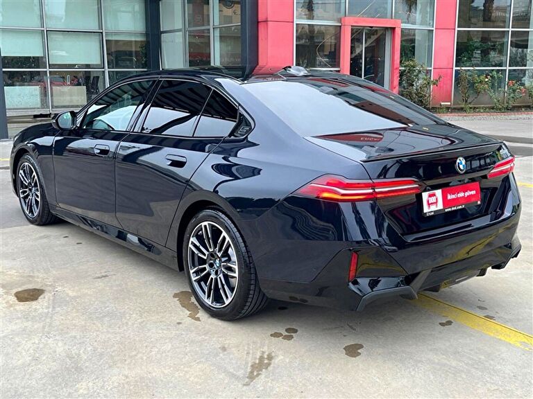 BMW 5 SERISI