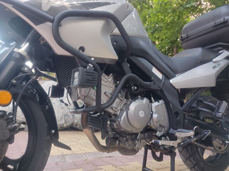 Suzuki V-Storm DL650