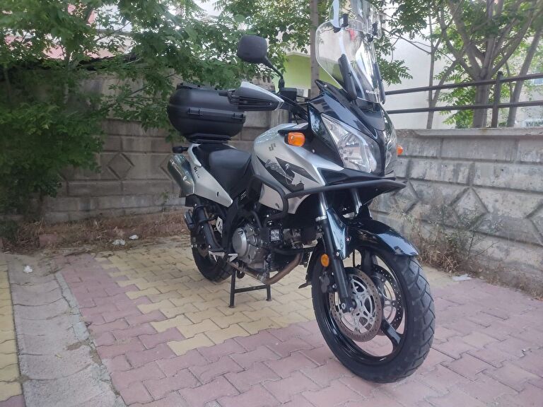 Suzuki V-Storm DL650